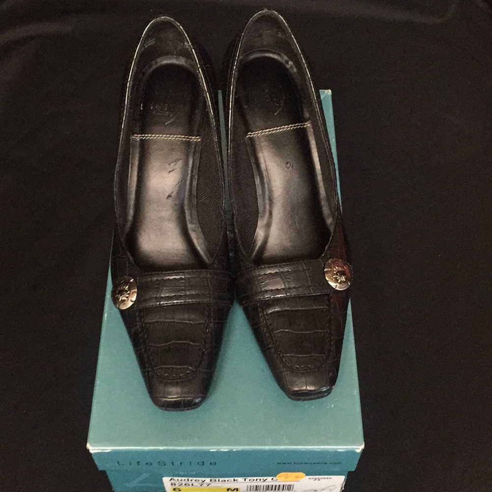 Black Life Stride 2in Heels.